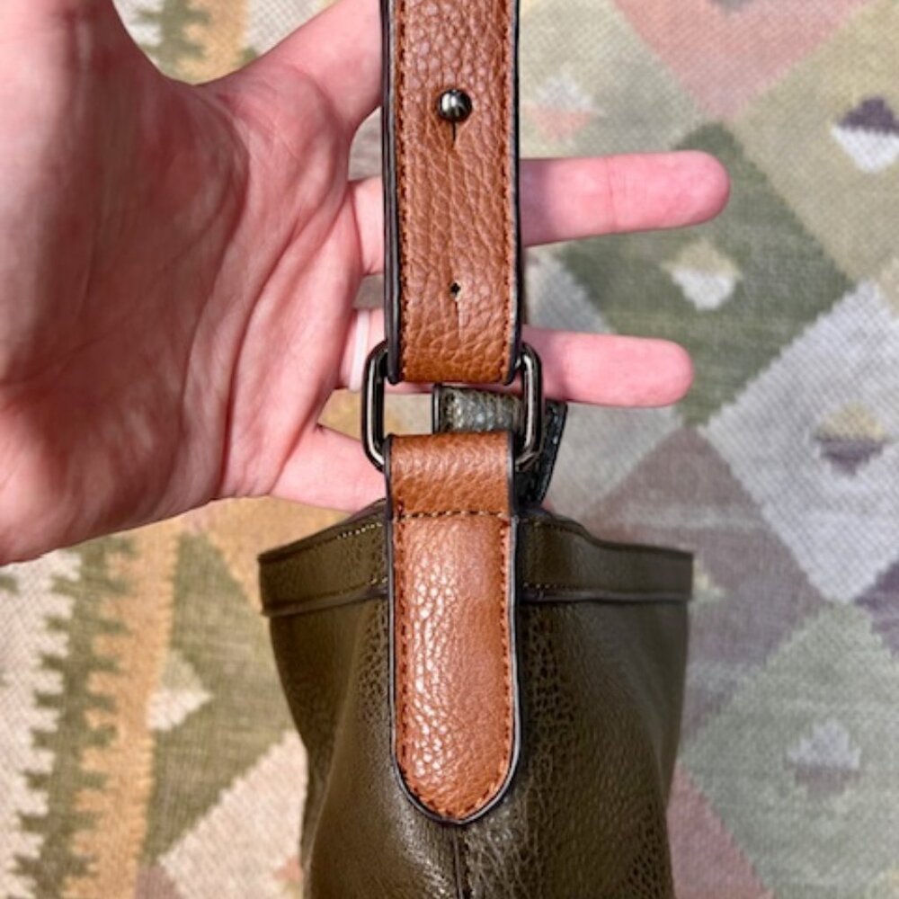 B Lush Handbag Purse - Picture 6 of 6